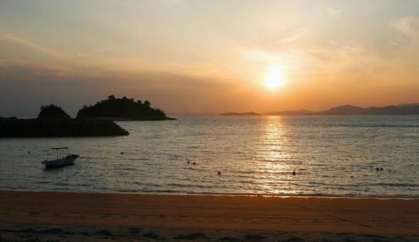 鴨池海岸の夕日-08 鴨池海岸の夕日-08の写真