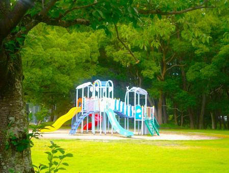 自然の中の遊具 自然の中の遊具の写真
