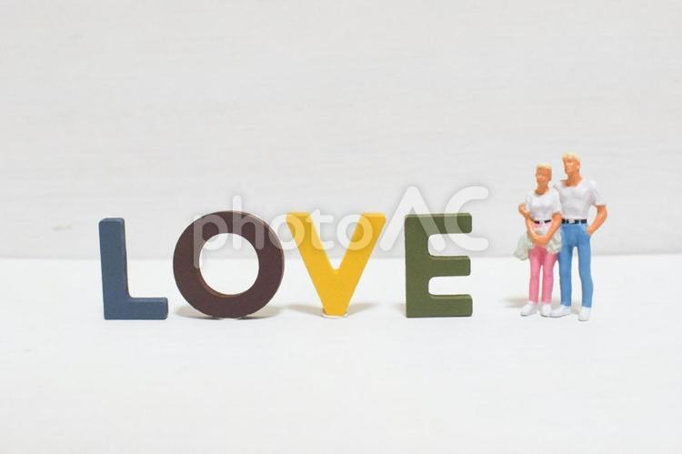 LOVEの文字と男女② love,愛,文字の写真素材