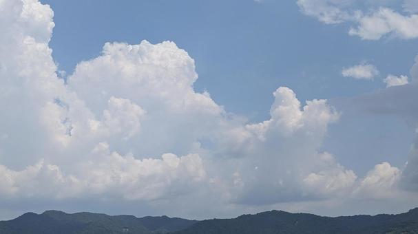 夏の空と雲 夏の空と雲の写真
