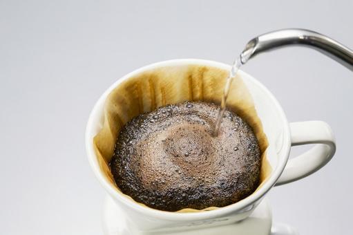 ドリップコーヒー コーヒードーム ドリップコーヒー コーヒードーム ドリップコーヒー,ペーパードリップ,コーヒードームの写真素材