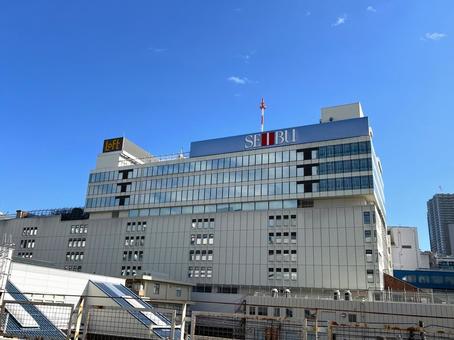 池袋駅メトロポリタン口からの風景 駅前風景,風景,景観の写真素材