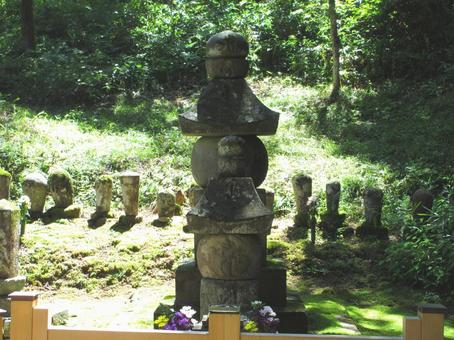 新潟県-林泉寺-上杉謙信公の御墓 新潟県-林泉寺-上杉謙信公の御墓の写真