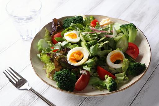 Broccoli and boiled egg salad Broccoli and boiled egg salad
