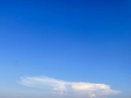 雲のある夕空 雲のある夕空の写真