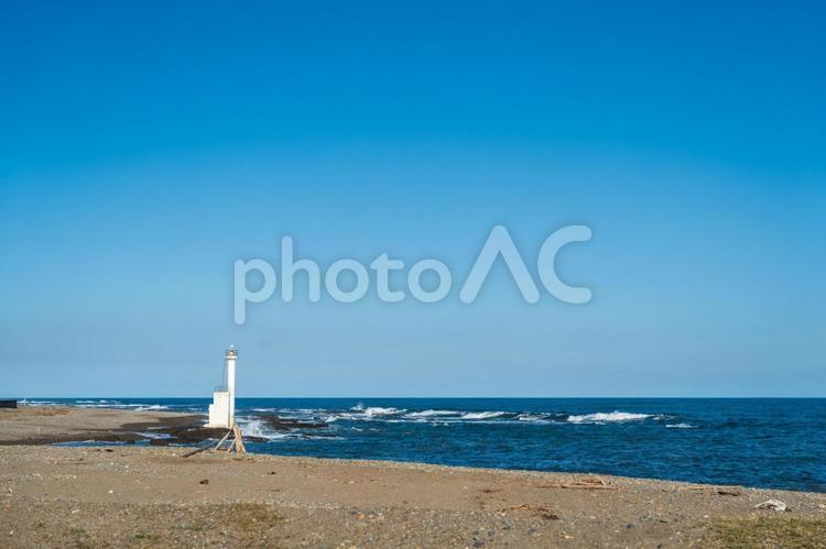 灯台を望む青空と海 自然,風景,灯台の写真素材