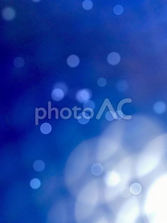 木漏れ日　揺らぎ 木漏れ日,揺らぎ,光の写真素材