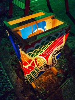 大漁旗モチーフの灯ろう　みうら夜市にて 灯ろう,灯篭,燈篭の写真素材