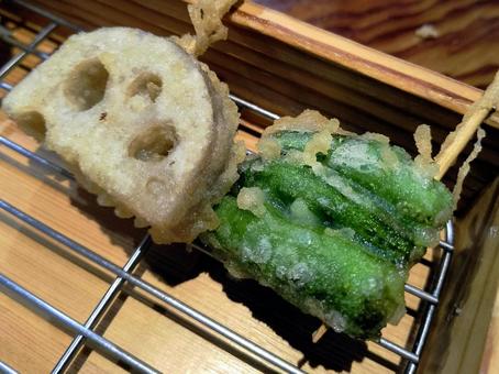 れんこんとししとうの天ぷら串 天ぷら,れんこん,ししとうの写真素材