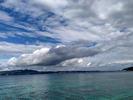 海と空と雲 海と空と雲の写真