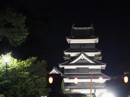 旧盆の国宝松本城 旧盆の国宝松本城の写真