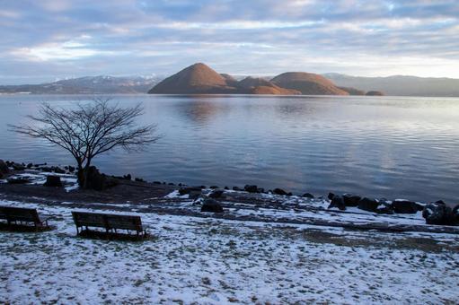 Lake Toya with the first snow, JPG Lake Toya with the first snow, JPG