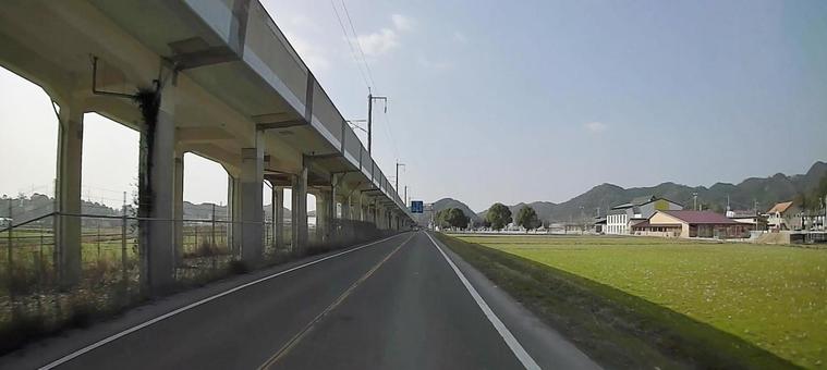 高架下-久山町   高架下-久山町  の写真