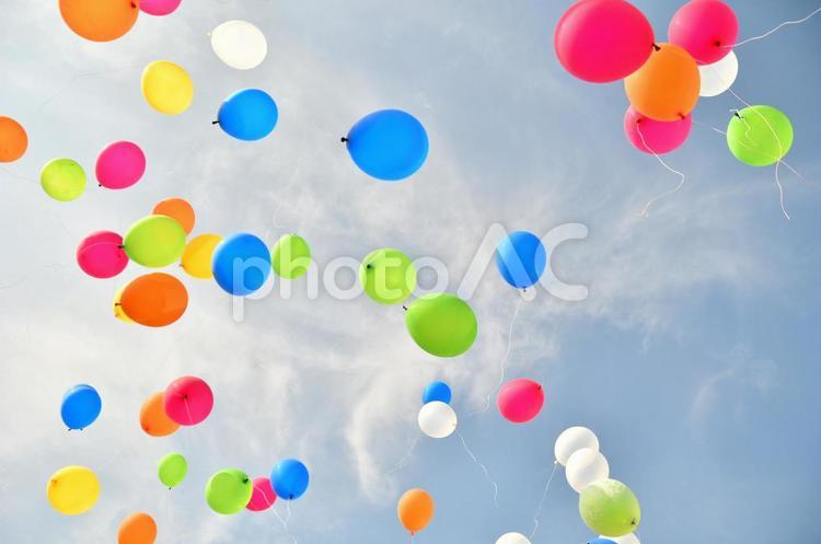 祝福の風船 空,風船,祝いの写真素材