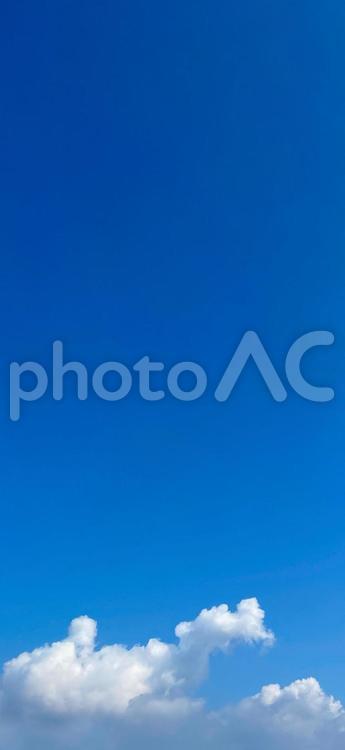 スマホ用縦長　空と雲 空,雲,自然の写真素材