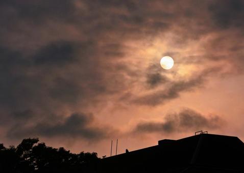 雲と太陽 雲と太陽の写真