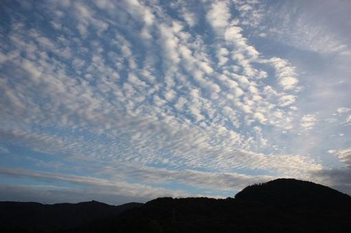 今日は体育大会 今日は体育大会 空,山,風景の写真素材