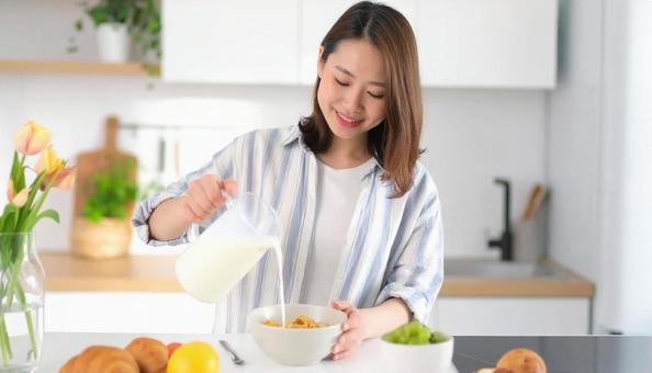 健康的で美しい女性の朝食風景 健康的で美しい女性の朝食風景の写真