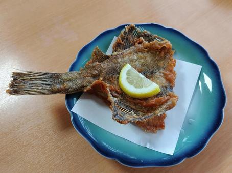 カレイの唐揚げ カレイの唐揚げ カレイ,唐揚げ,カレイの唐揚げの写真素材