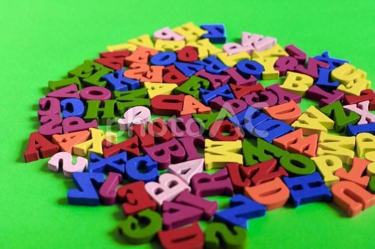 英語のアルファベットのパーツ 英語,単語,壁紙の写真素材