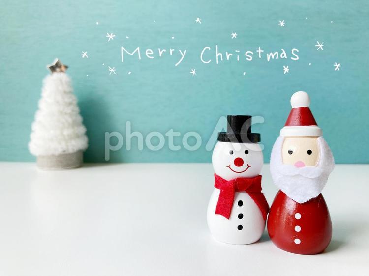 クリスマスのイメージ背景 雪だるま,サンタクロース,クリスマスの写真素材
