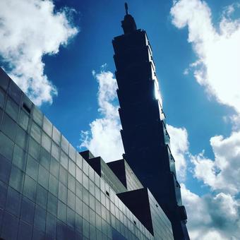 そびえたつビル そびえたつビルの写真