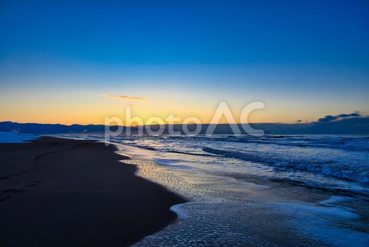 夕暮れの海 夕暮れの海,夕焼け,夕暮れの写真素材
