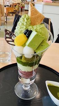 抹茶のアフォガード パフェ,カフェ,アイスの写真素材