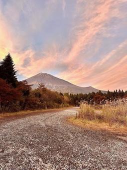 夕方の富士山と雲 富士山,雲,空の写真素材