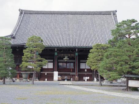 清涼寺本堂 清涼寺本堂の写真
