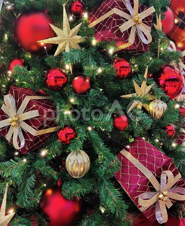 クリスマスの背景イメージ クリスマスツリー,xmas,プレゼントの写真素材