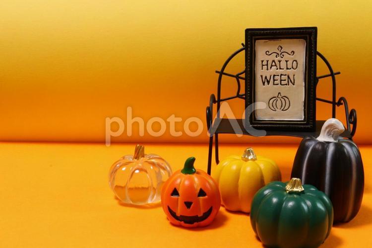 黄色系の背景のハロウィン画像　４ ハロウィン,ハロウィーン,かぼちゃの写真素材