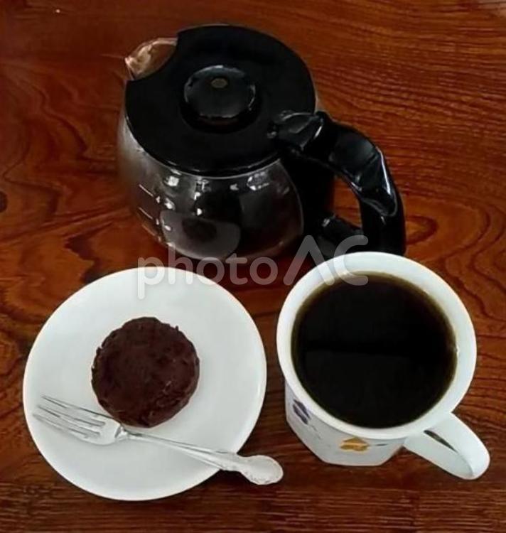 ドリップコーヒーと手作りガトーショコラ3 コーヒータイム,コーヒーブレイク,コーヒーの写真素材