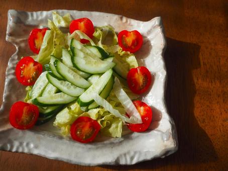 野菜サラダ きゅうり,ミニトマト,レタスの写真素材