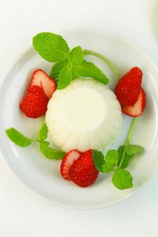 Photo, blancmange, brammage, almond milk, 