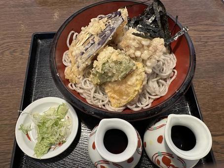 ぶっかけ野菜天おろしそば ぶっかけ野菜天おろしそば そば,蕎麦,ぶっかけの写真素材