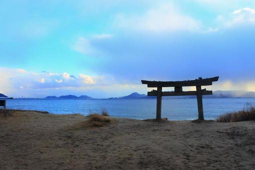 直島・恵美須神社の夕景 直島・恵美須神社の夕景の写真