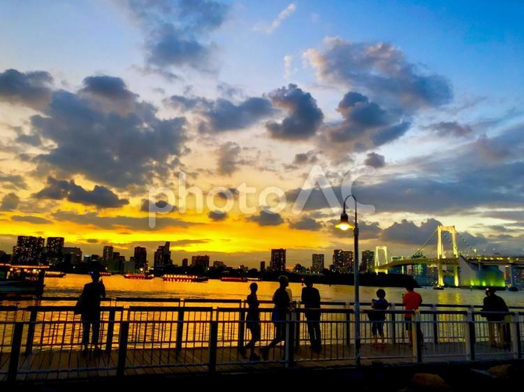 お台場の夕暮れ 夕暮れ,夕焼け,夕日の写真素材