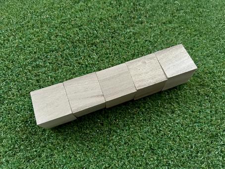 ブロック5個斜めグリーン背景1 ブロック,素材,グリーンの写真素材