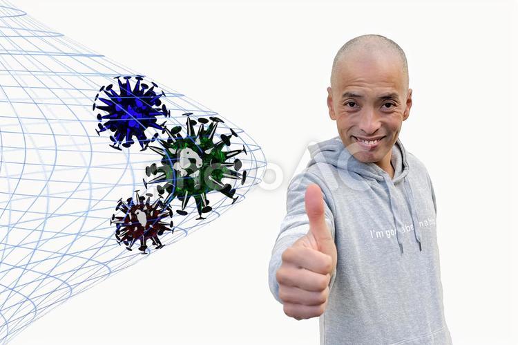 花粉をブロックできてイイネをする中年男性 花粉症,花粉,鼻炎の写真素材