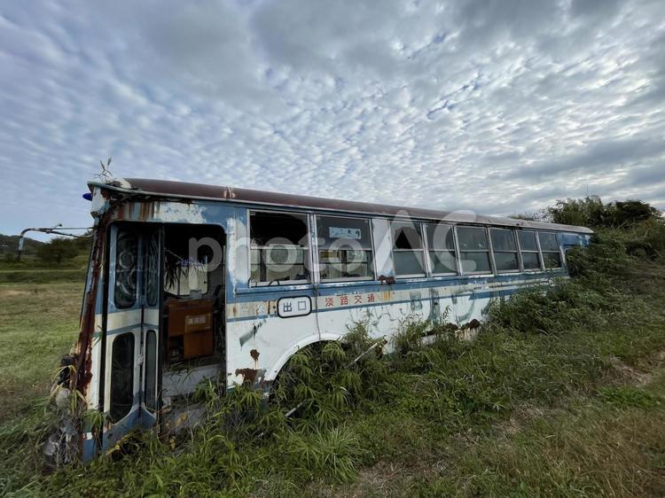 バスは何処へ バス,廃車,レトロの写真素材