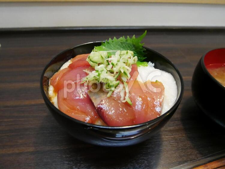 新鮮な海鮮丼 海鮮丼,海鮮,海鮮料理の写真素材