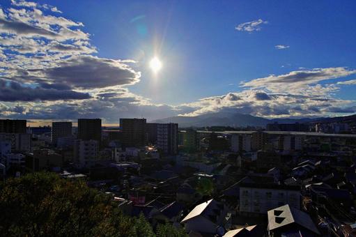 池田城天守から見下ろす街並み 池田城跡公園,芝生広場,庭園の写真素材