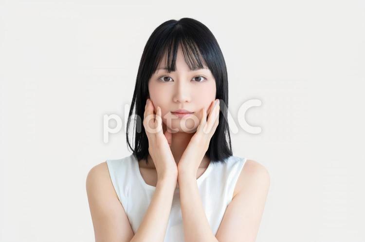 若い女性の美容イメージ 女性,美容,笑顔の写真素材