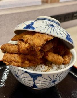 Sauce Katsudon, a local dish from Fukui Prefecture, JPG