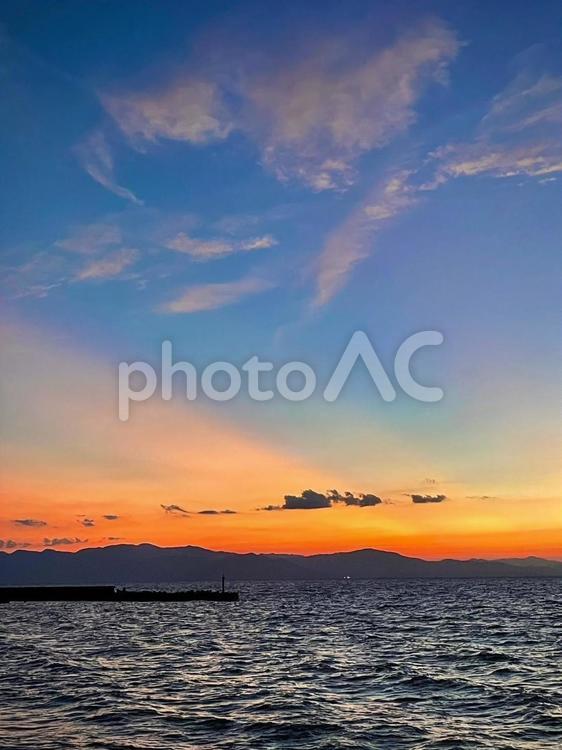 琵琶湖の夕暮れ サンセット,sunset,琵琶湖の写真素材