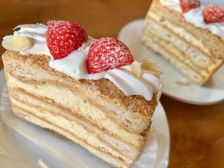 甘くて美味しいミルフィーユ② 苺,いちご,イチゴの写真素材