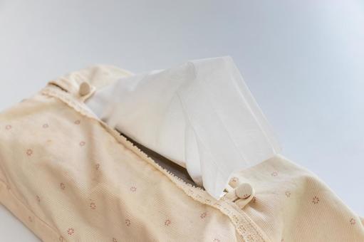 箱から引き出されたティッシュペーパー 箱から引き出されたティッシュペーパー ティッシュペーパー,薄い,白色の写真素材