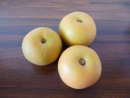 3個の梨 3個の梨の写真