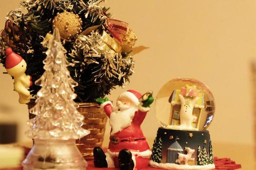クリスマスの置物 クリスマスの置物の写真
